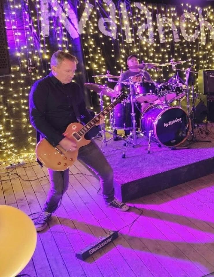Avalanche on stage